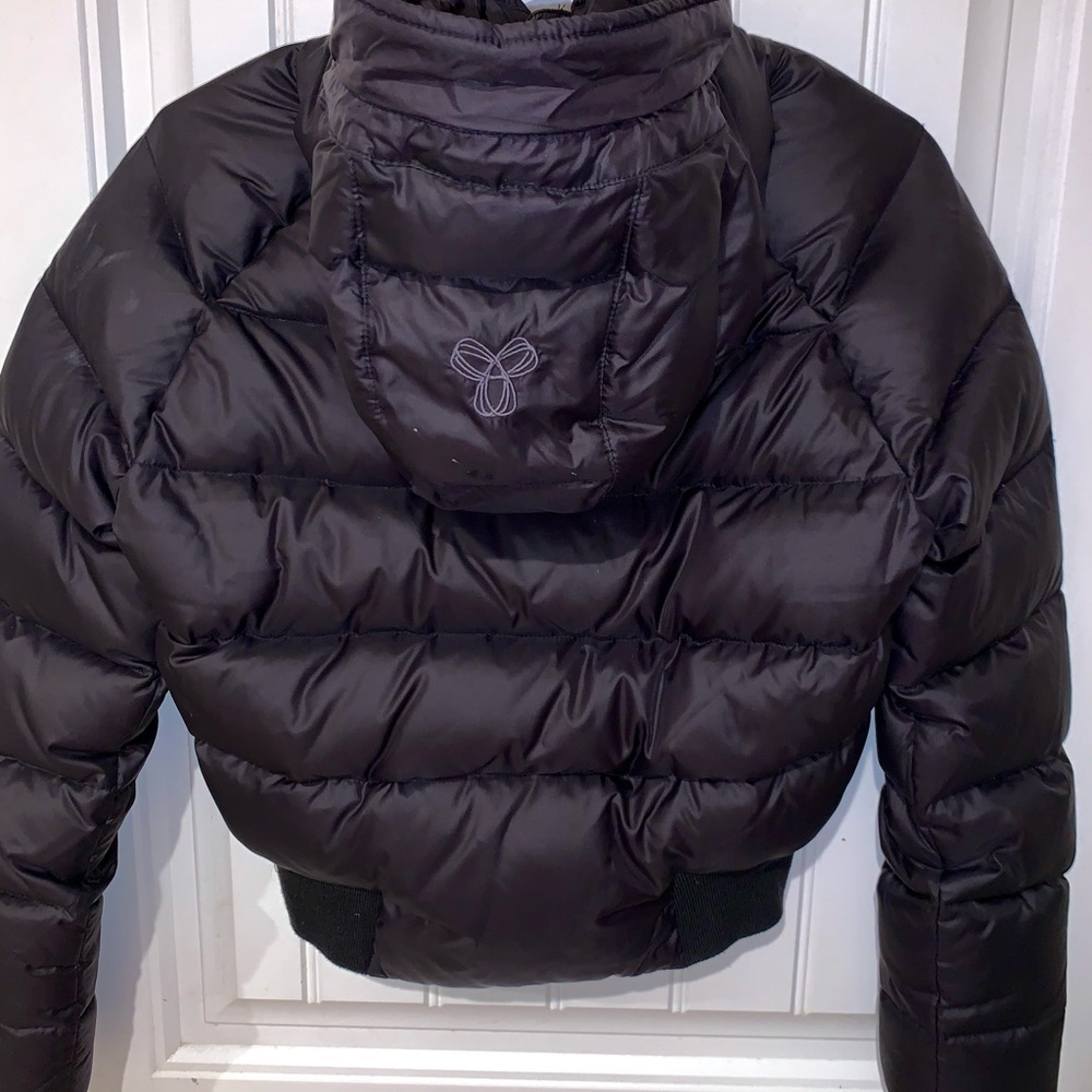 COPY - TNA cropped puffer coat